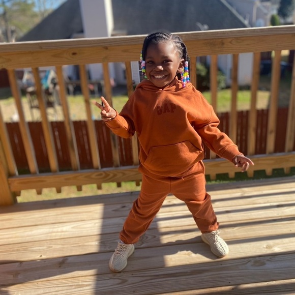 GAP Kids Rust Brown Two Piece Girls Hoodie & Jogger Set. Size 4 - Picture 8 of 8